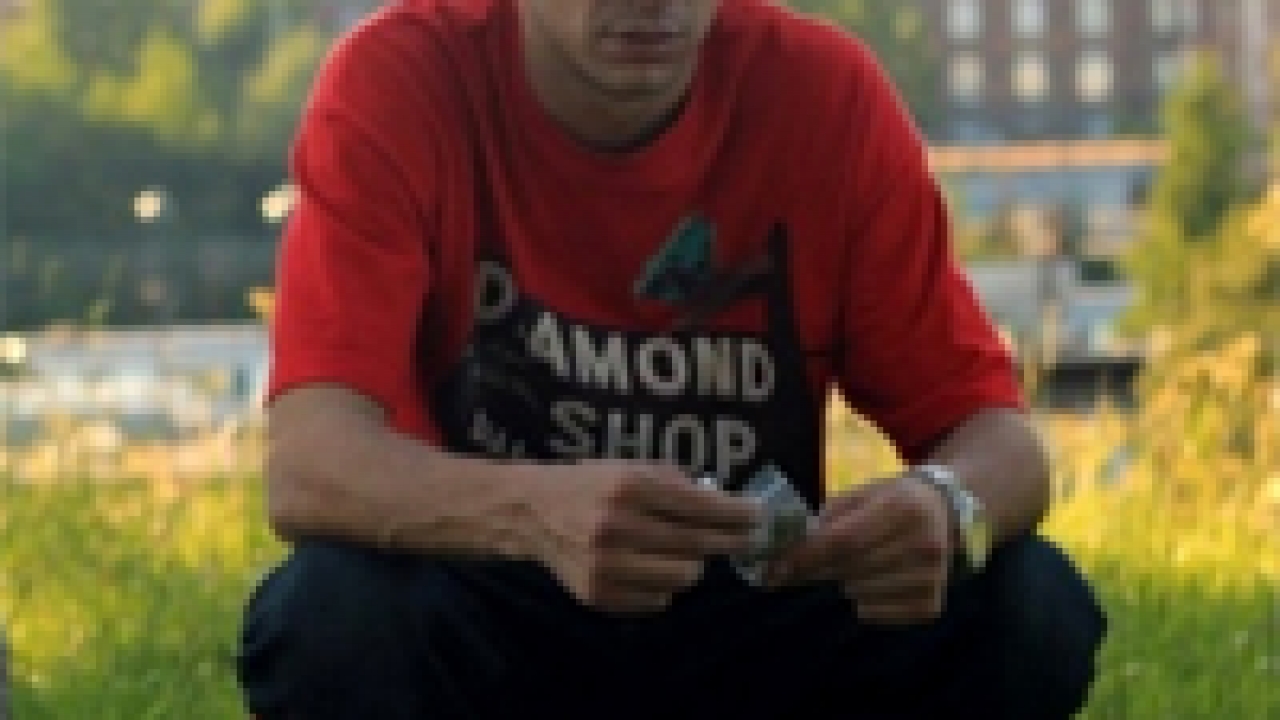 Eltin Viaja O Mundo E Traz Clipe Da Musica Pais Da Ganja Na Bagagem Vai Ser Rimando eltin viaja o mundo e traz clipe da