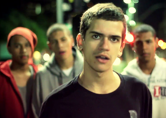 Clipe Madrugada, do PrimeiraMente