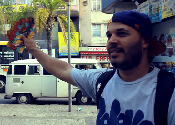 De Leve no clipe Esterionatários